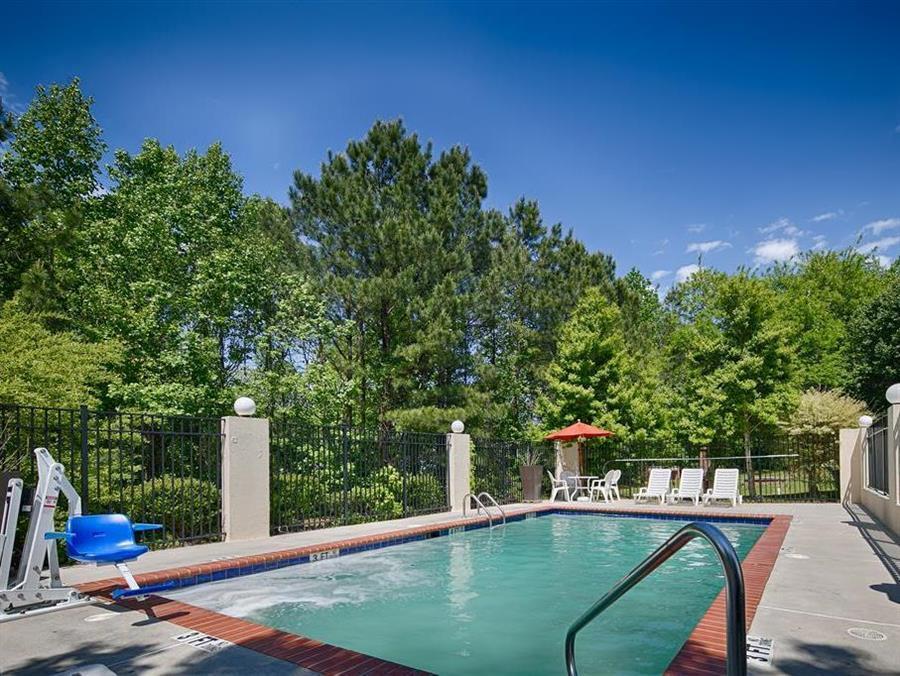 Best Western Shenandoah Inn Нюнан Екстериор снимка
